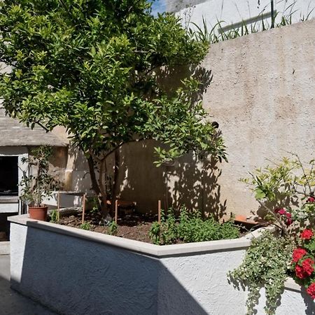 Apartment In Bol With Seaview, Terrace, Air Condition, Wifi Exteriér fotografie