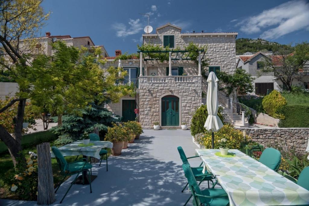 Apartment In Bol With Seaview, Terrace, Air Condition, Wifi Exteriér fotografie