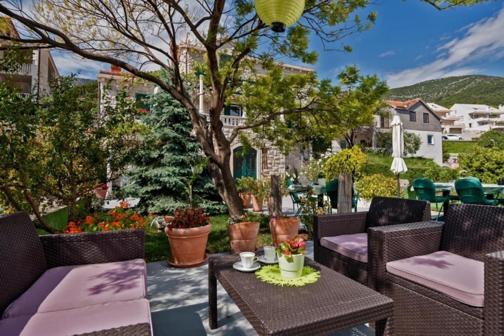 Apartment In Bol With Seaview, Terrace, Air Condition, Wifi Exteriér fotografie